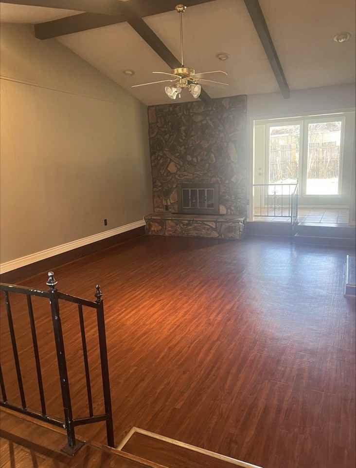 3012 Barrington Ct - Photo 2 of 17