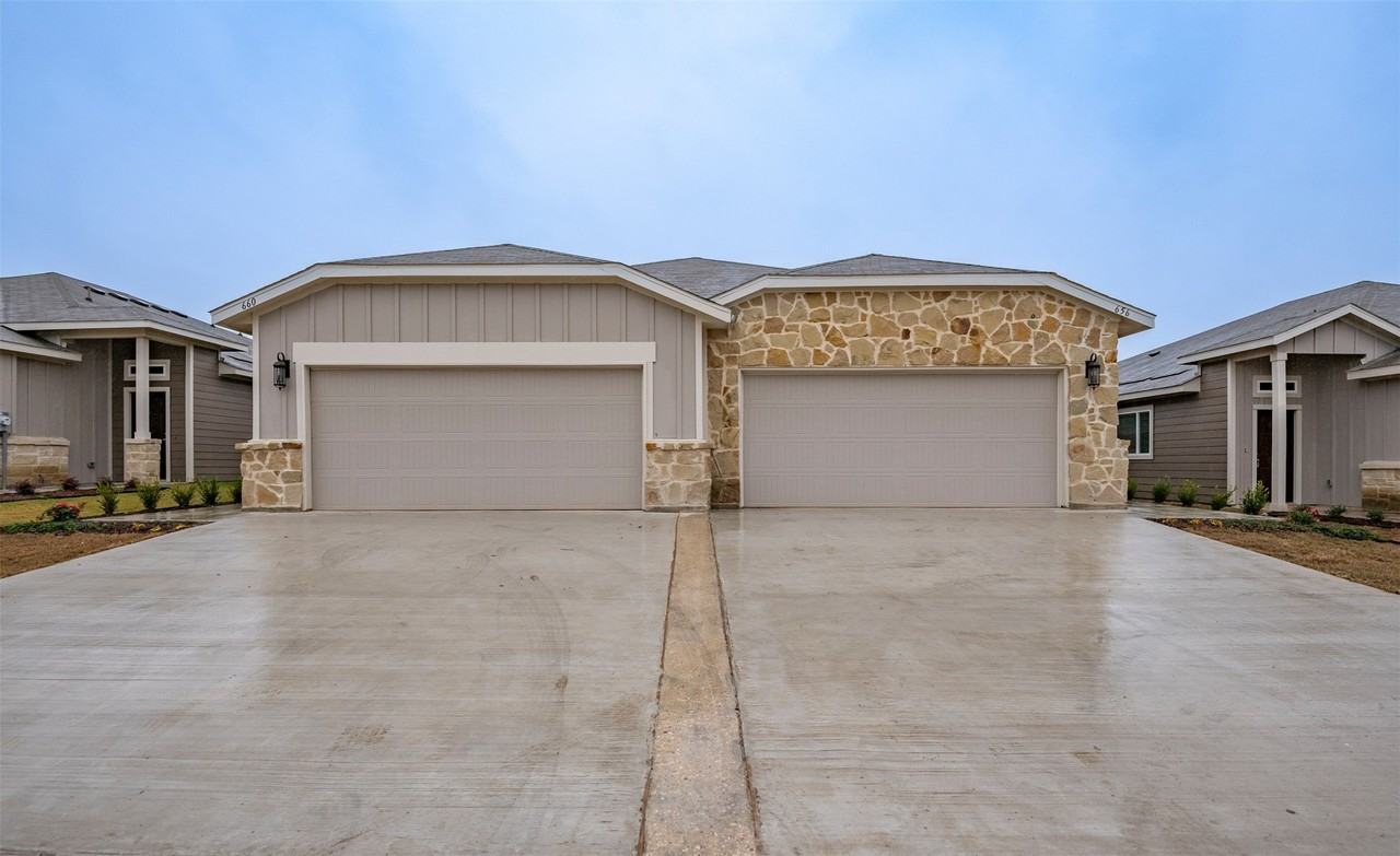 656 Wheatfield Dr