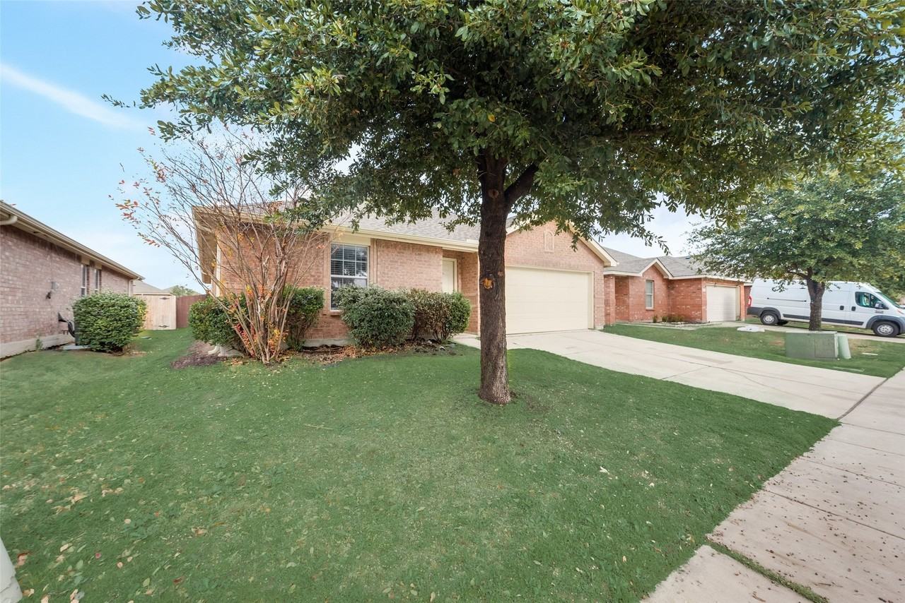 12617 Seagull Way - Photo 2 of 27