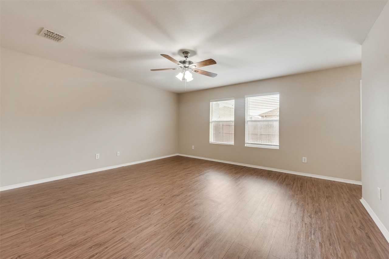 12617 Seagull Way - Photo 4 of 27