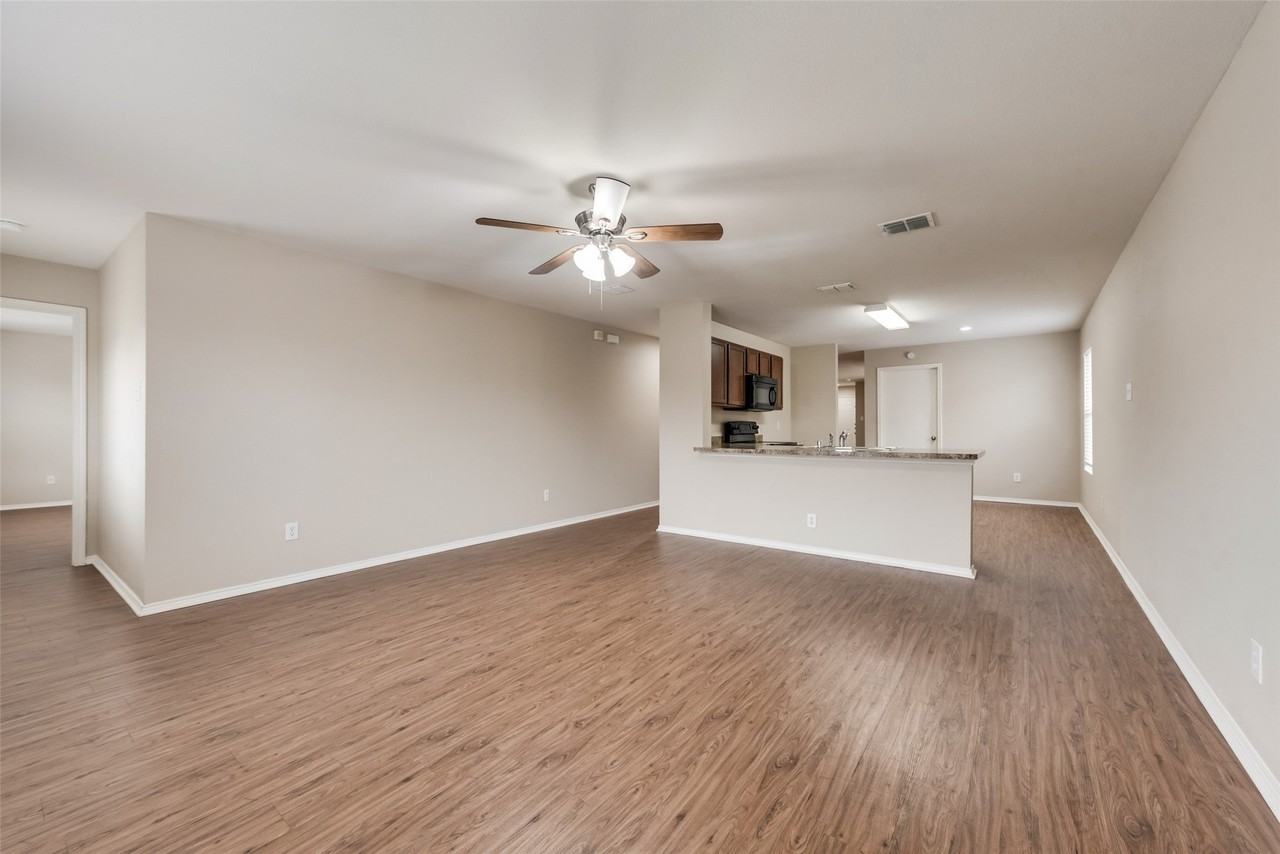 12617 Seagull Way - Photo 5 of 27