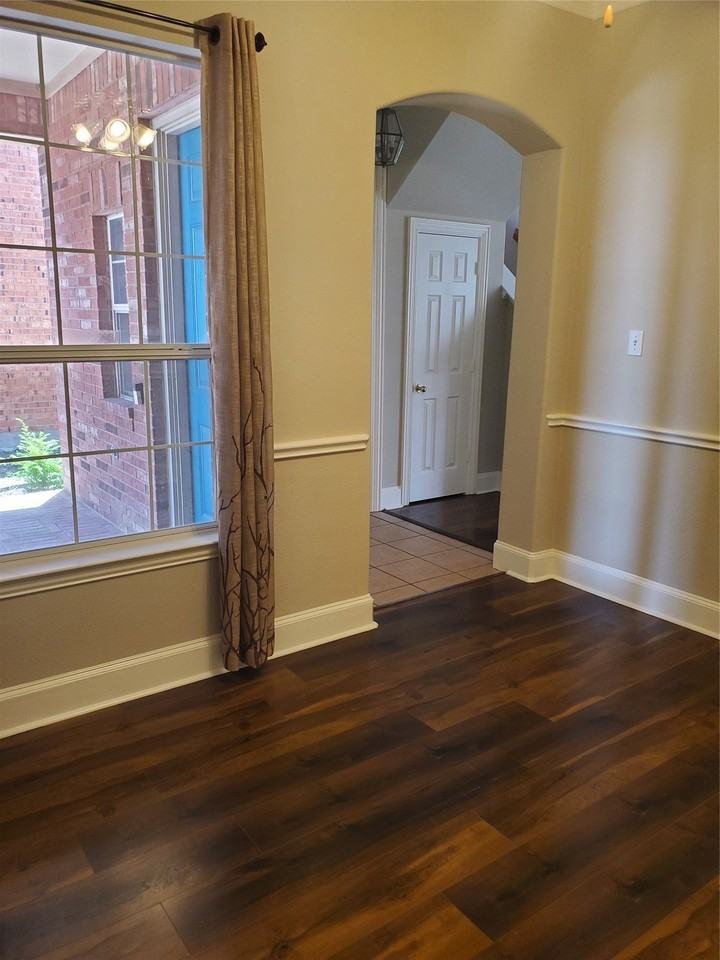 532 Silver Maple Dr - Photo 5 of 35