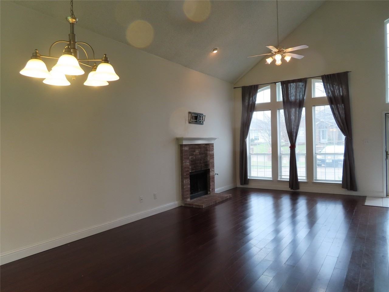 3098 Wildflower Way - Photo 3 of 23