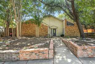 1744 Hartford Dr - Photo 1 of 1