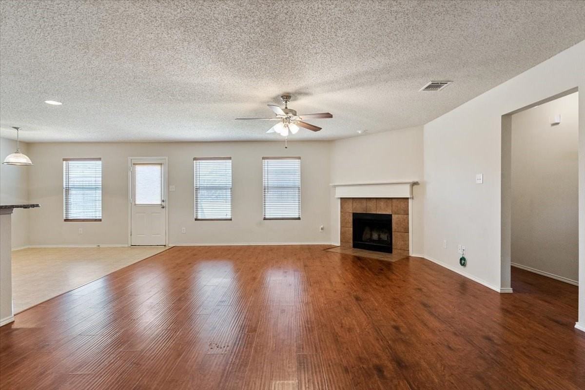 9812 George Washington Dr - Photo 6 of 25