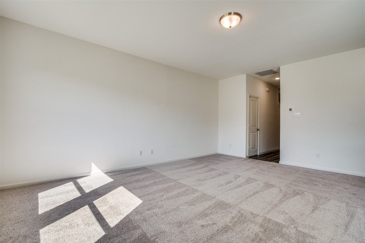 6231 Old Bridge Way - Photo 6 of 25
