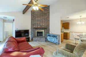 featured image of 4074 Russell Ave