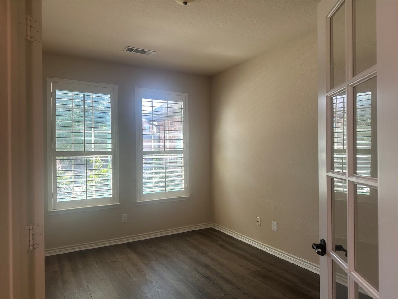 508 Cypress Hill Dr - Photo 4 of 39