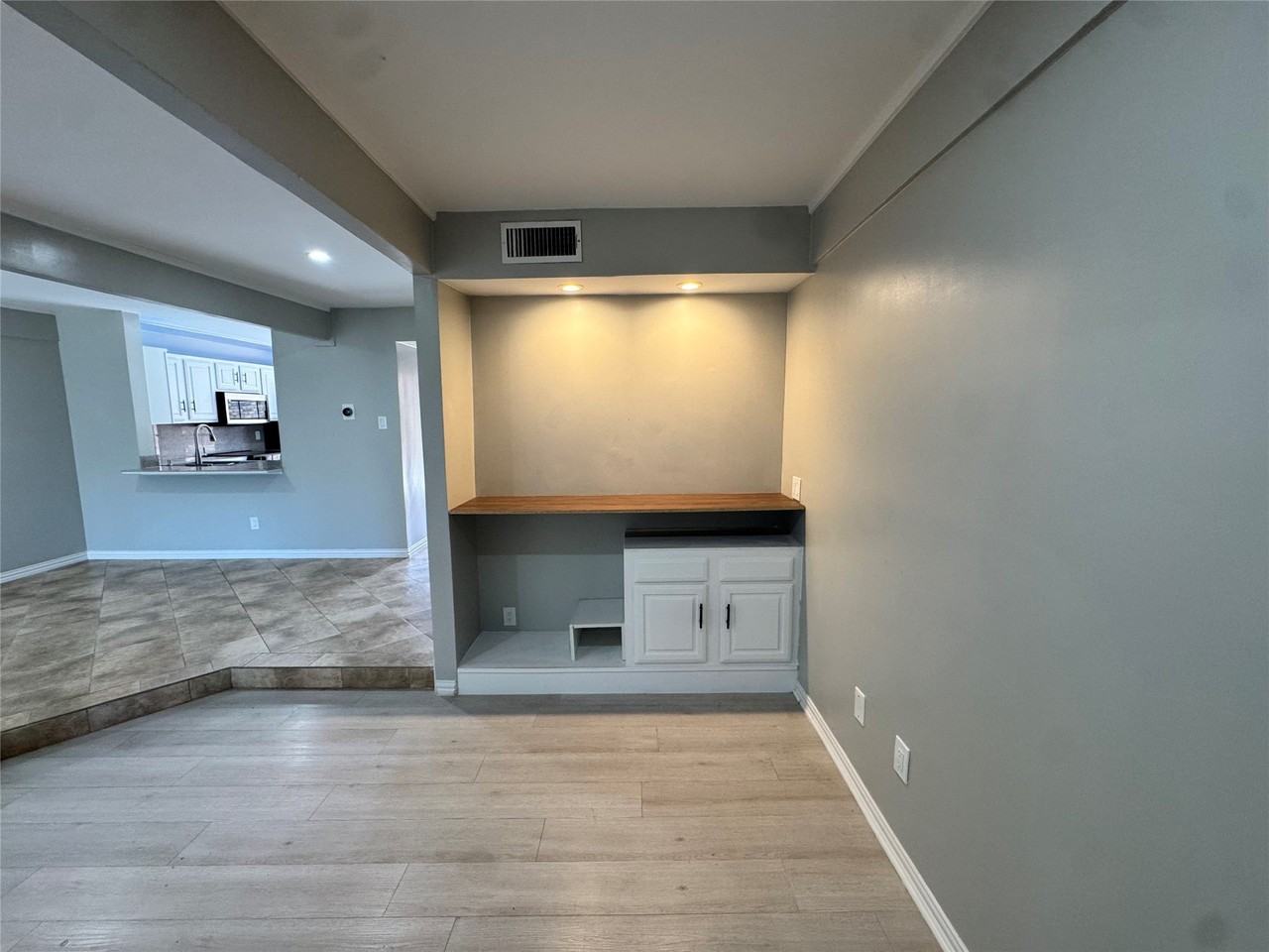 4254 Cuesta Dr - Photo 5 of 31