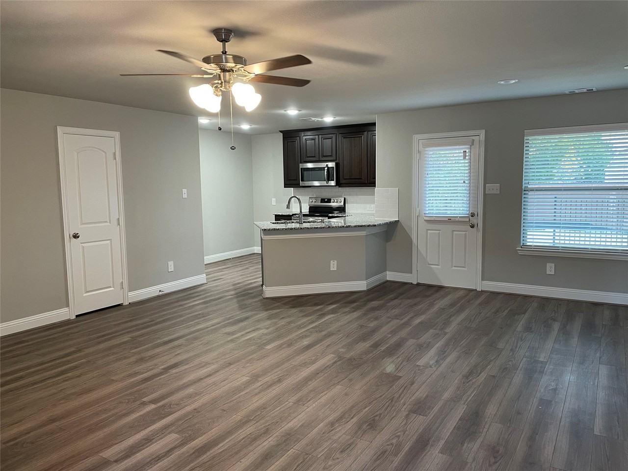 6816 Topaz Dr - Photo 2 of 18