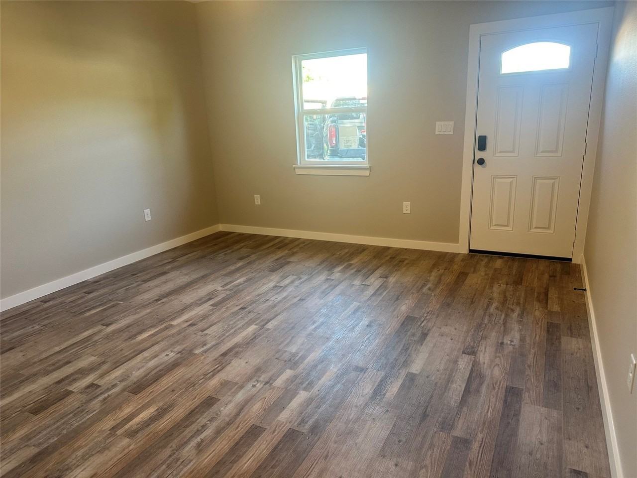 4914 W State Highway 154 - Photo 4 of 5