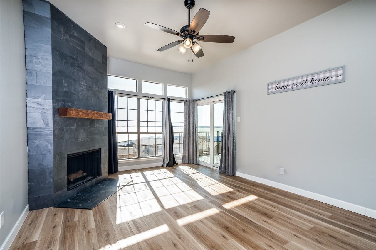 353 Henry M Chandler Dr - Photo 3 of 12