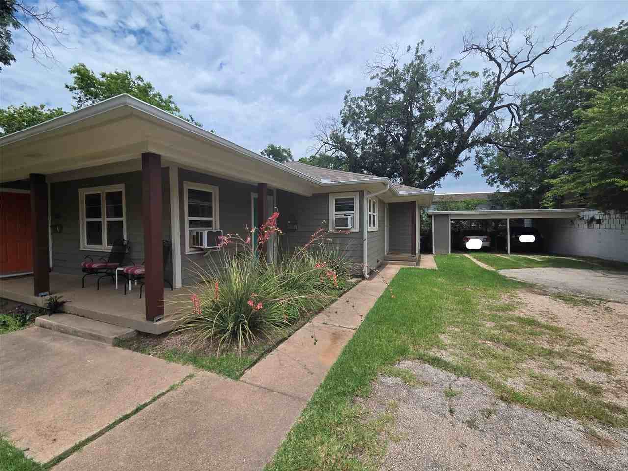 214 Jagoe St - Photo 2 of 8