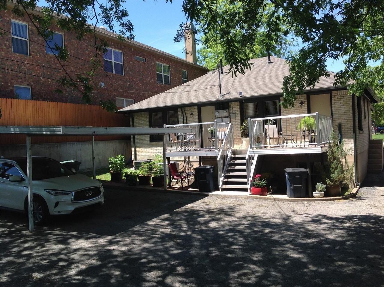 3951 Lafayette Ave - Photo 3 of 9