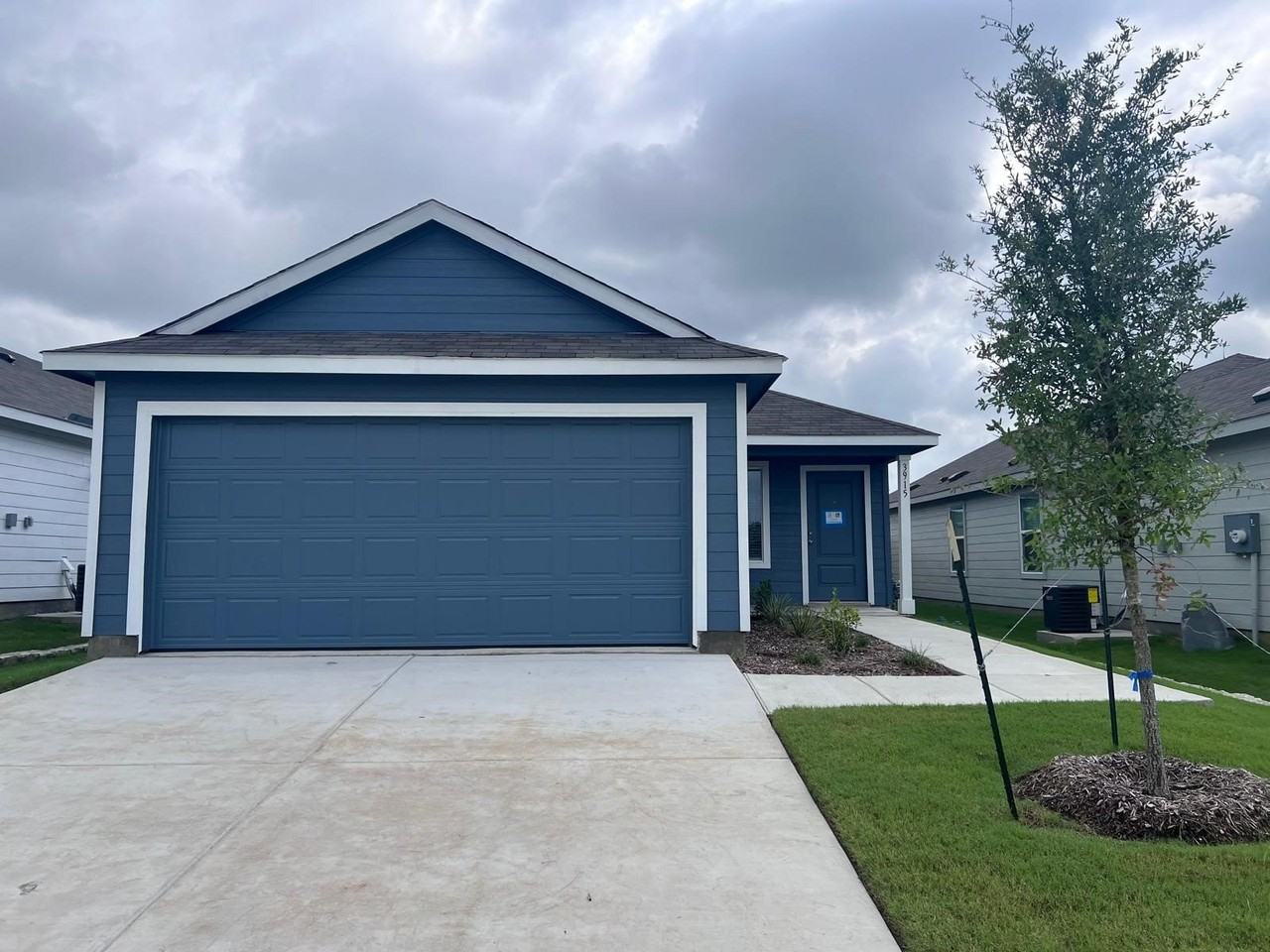 3915 Ontario Way - Photo 2 of 17