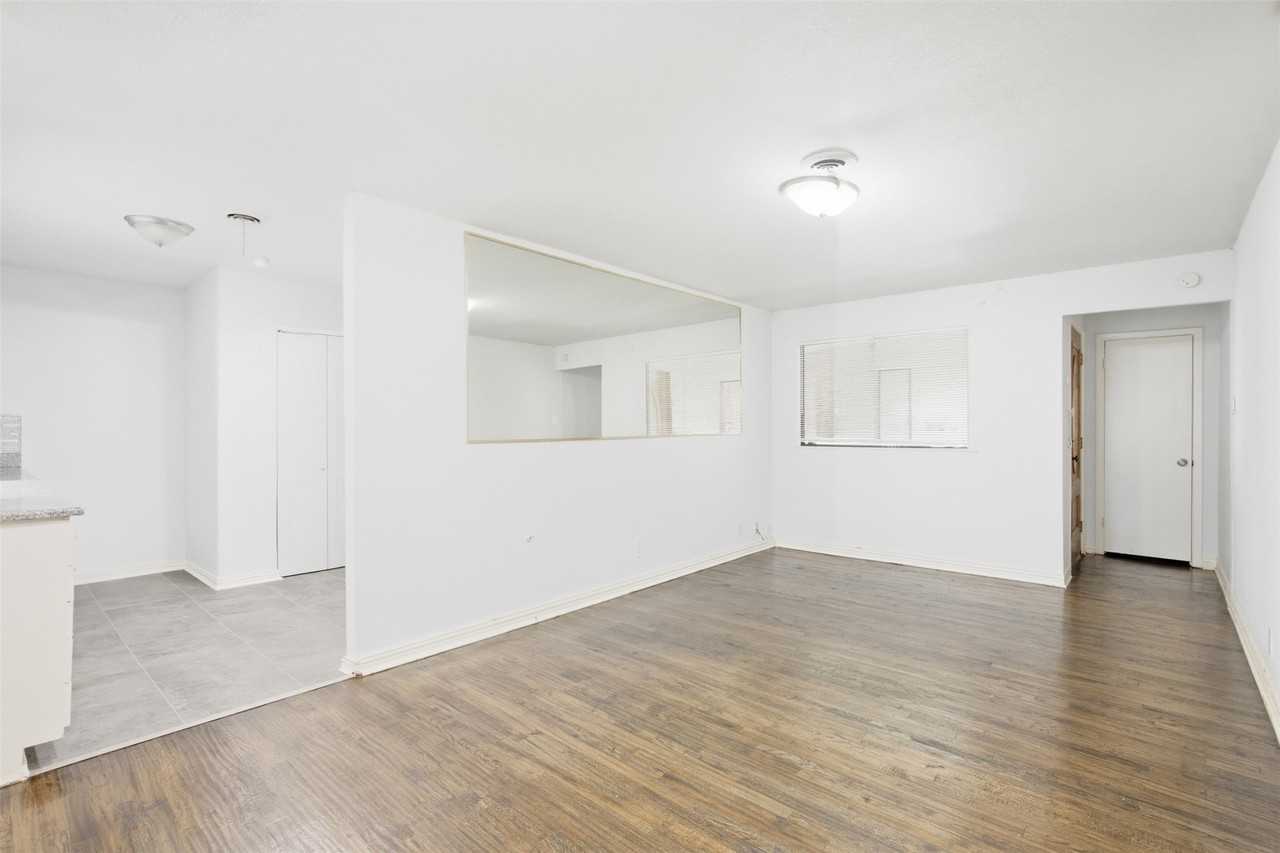 3500 Statler Dr - Photo 3 of 25