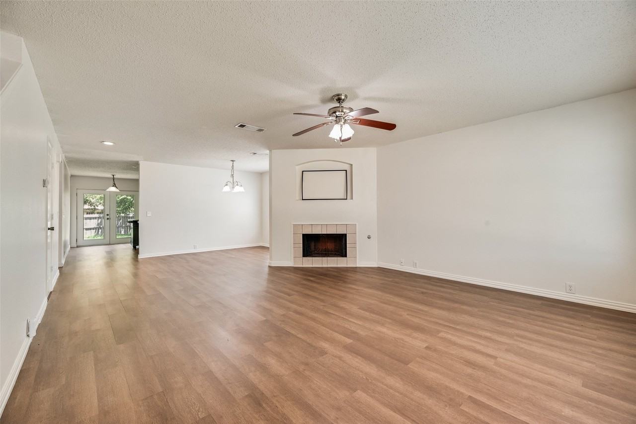 2309 Breanna Way - Photo 3 of 18