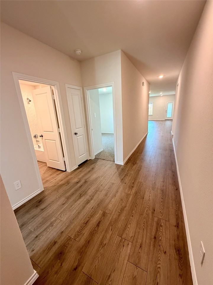 3334 Catamount Dr - Photo 3 of 27