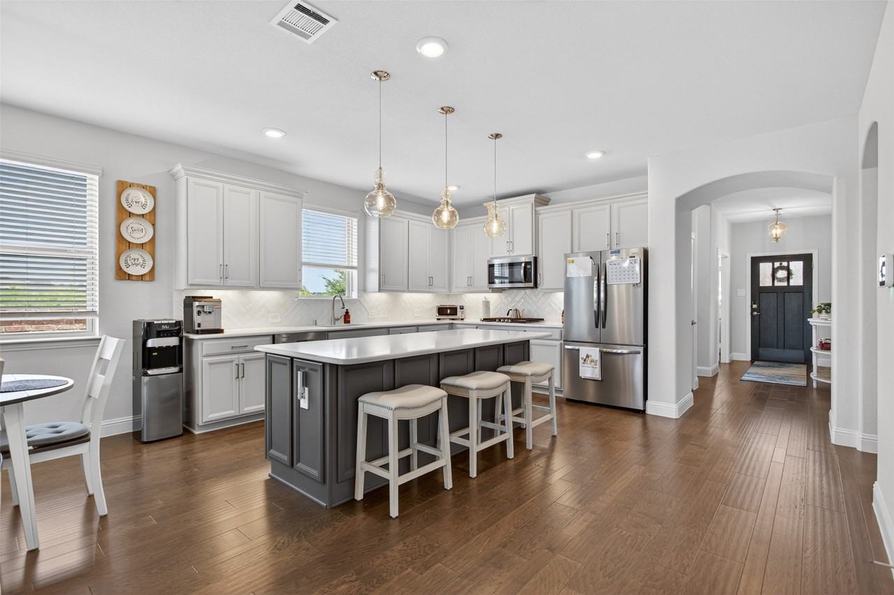 1002 Copper Smith Way - Photo 4 of 24