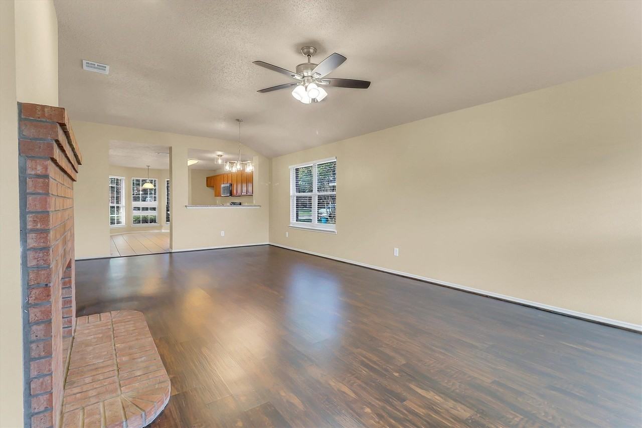 4154 Parterre Dr - Photo 6 of 40