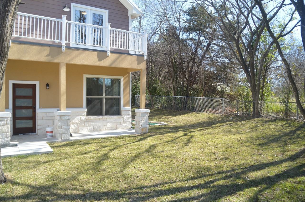 4565 County Road 446 - Photo 3 of 31