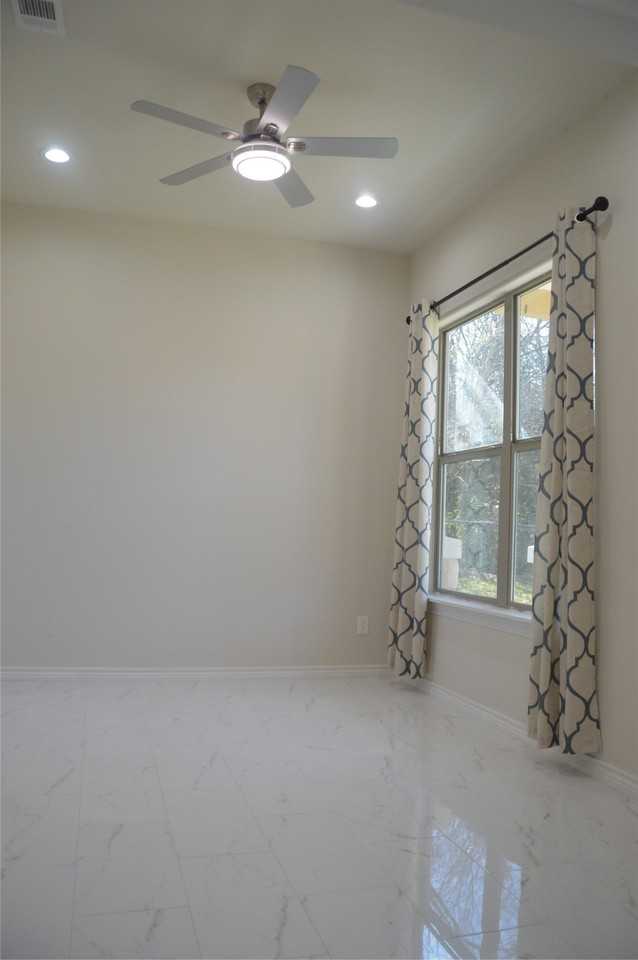 4565 County Road 446 - Photo 4 of 31