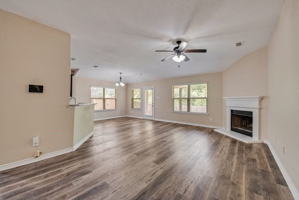 1900 Abby Creek Dr - Photo 6 of 21