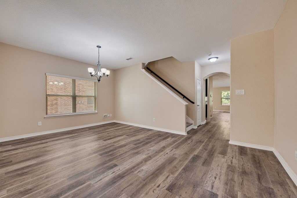 1900 Abby Creek Dr - Photo 7 of 21