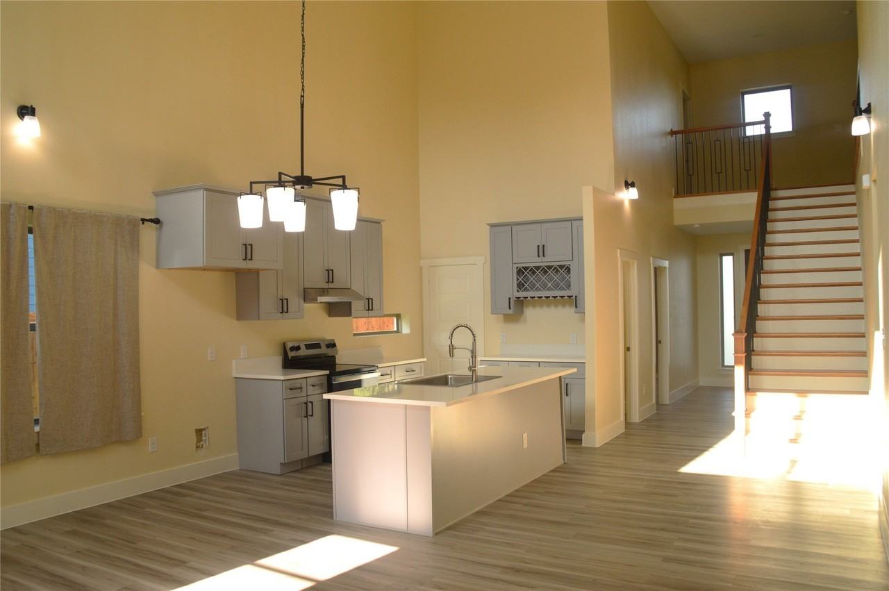 4488 County Road 895 - Photo 4 of 38