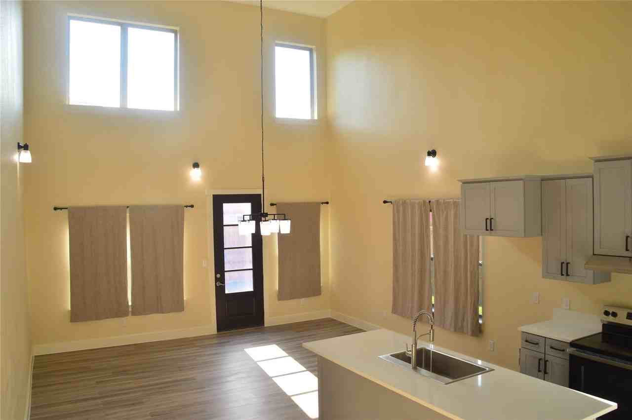 4488 County Road 895 - Photo 5 of 38