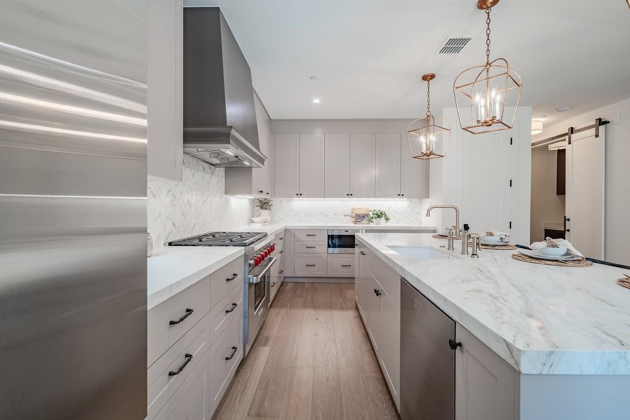 4128 University Blvd #6 - Photo 2 of 38