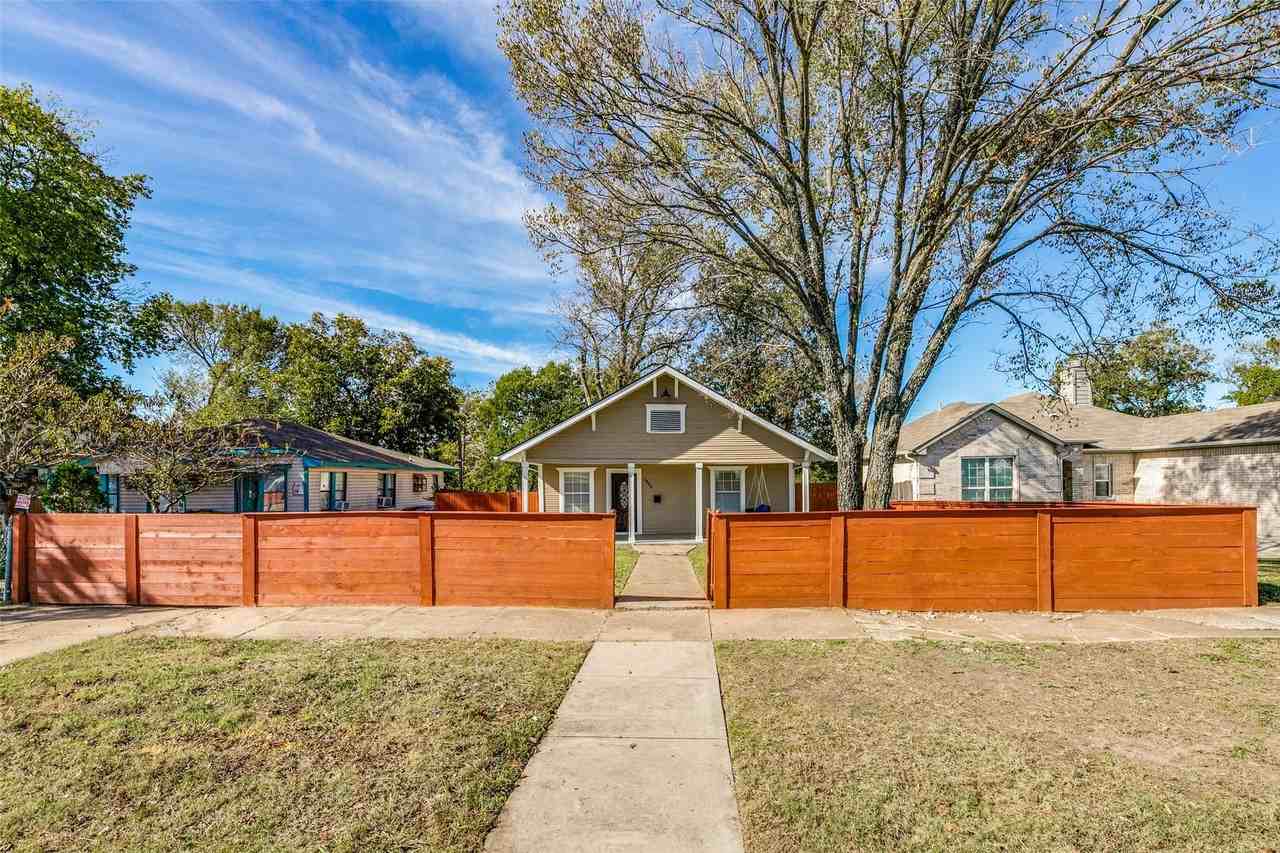 2633 S Denley Dr - Photo 2 of 26
