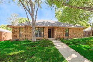 653 Raven Ln - Photo 1 of 1