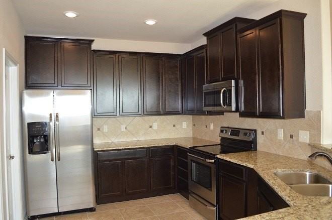 791 Stefhanie Dr - Photo 3 of 17
