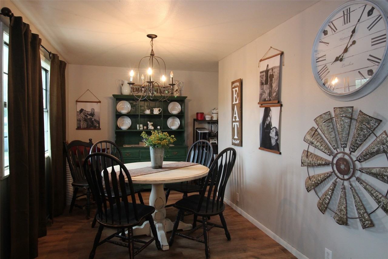 810 W Eden St - Photo 7 of 26