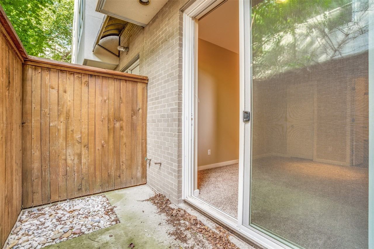 4100 Travis St #8 - Photo 5 of 25