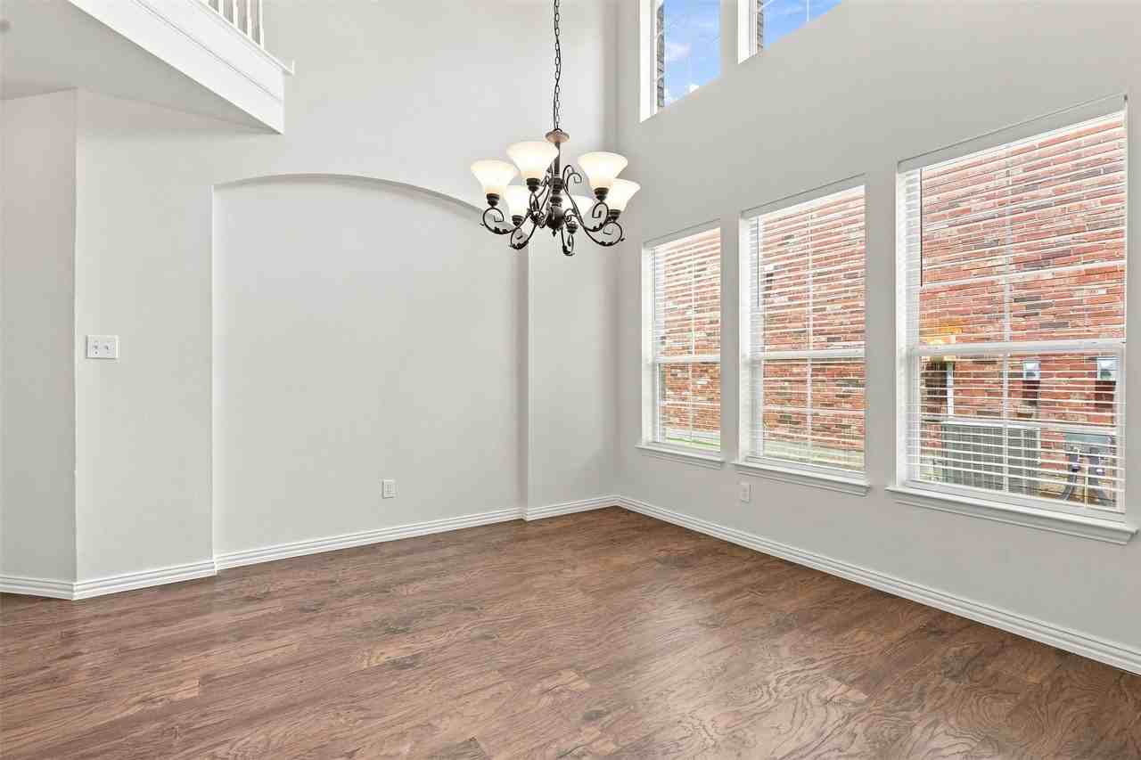 1908 Hopkins Dr - Photo 6 of 29