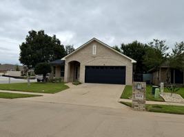 featured image of 1001 Roberts Bend Ct
