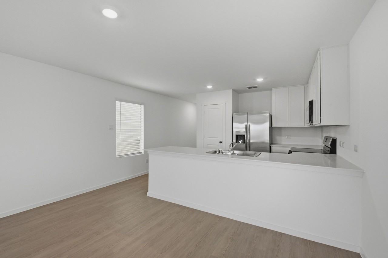 6307 Sandpiper Ln - Photo 6 of 36