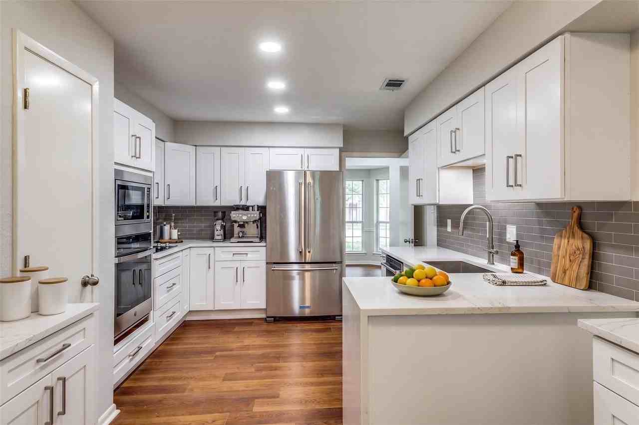 5809 Orchid Ln - Photo 3 of 13