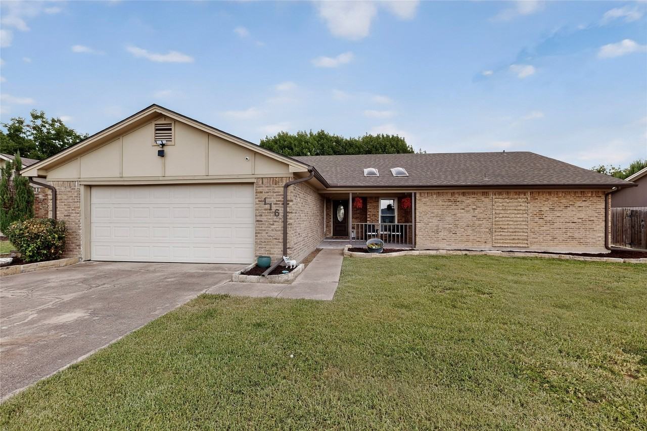 116 Overcrest Dr - Photo 2 of 31