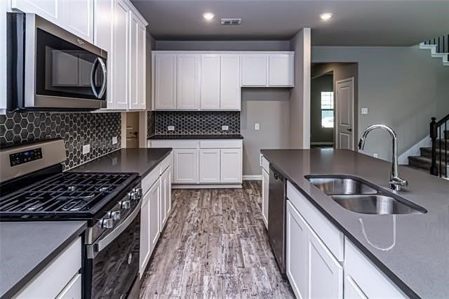 448 Ella Ln - Photo 5 of 18