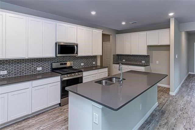 448 Ella Ln - Photo 6 of 18