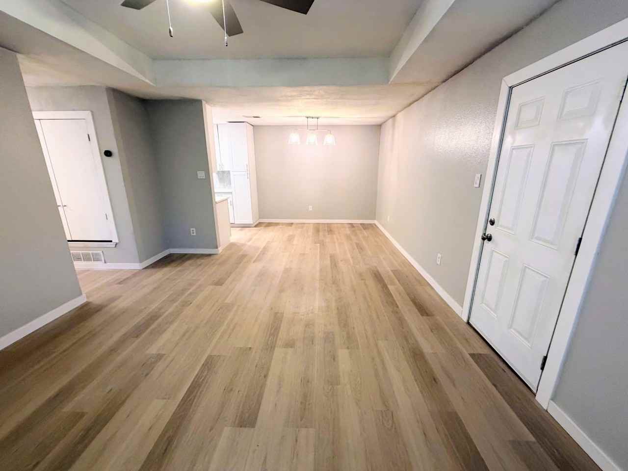7501 April Ln - Photo 3 of 17