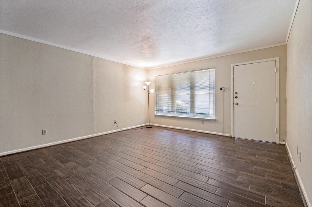 3827 Gilbert Ave #109 - Photo 3 of 12