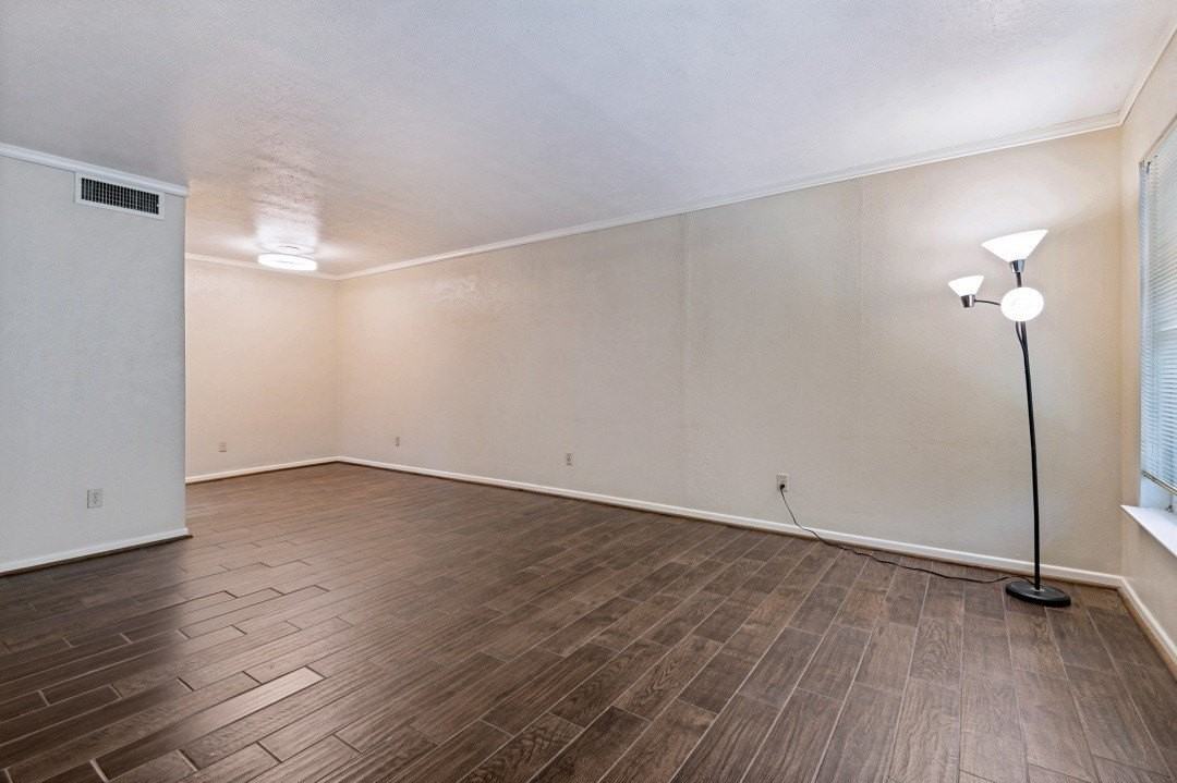 3827 Gilbert Ave #109 - Photo 4 of 12