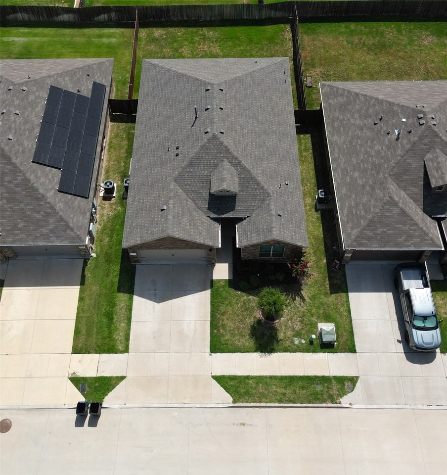 8304 Twisted Pine Way - Photo 2 of 17
