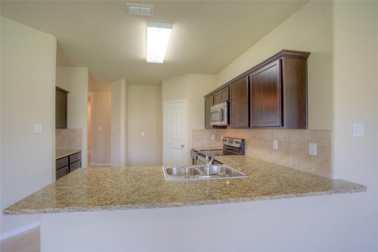8309 Flythe Mill Rd - Photo 2 of 21