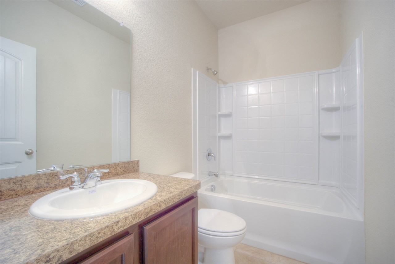 8309 Flythe Mill Rd - Photo 4 of 21