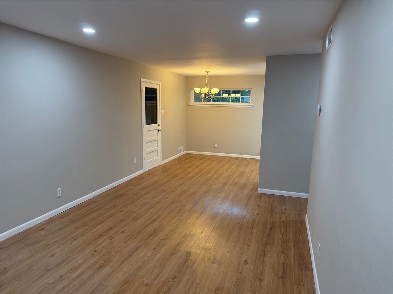 2439 Maverick Ave - Photo 2 of 10